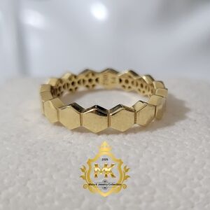 18K Solid Gold Hexagon Ring, Size 7 (FIXED ON PRICE)